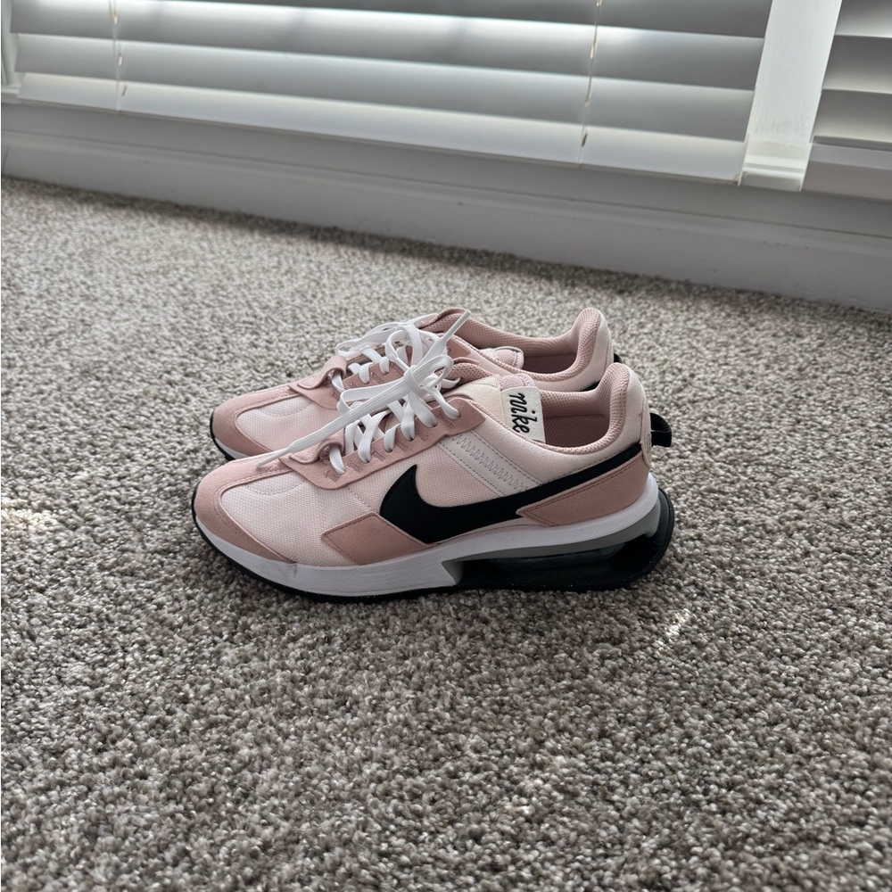 Nike Pink and Black Sneakers